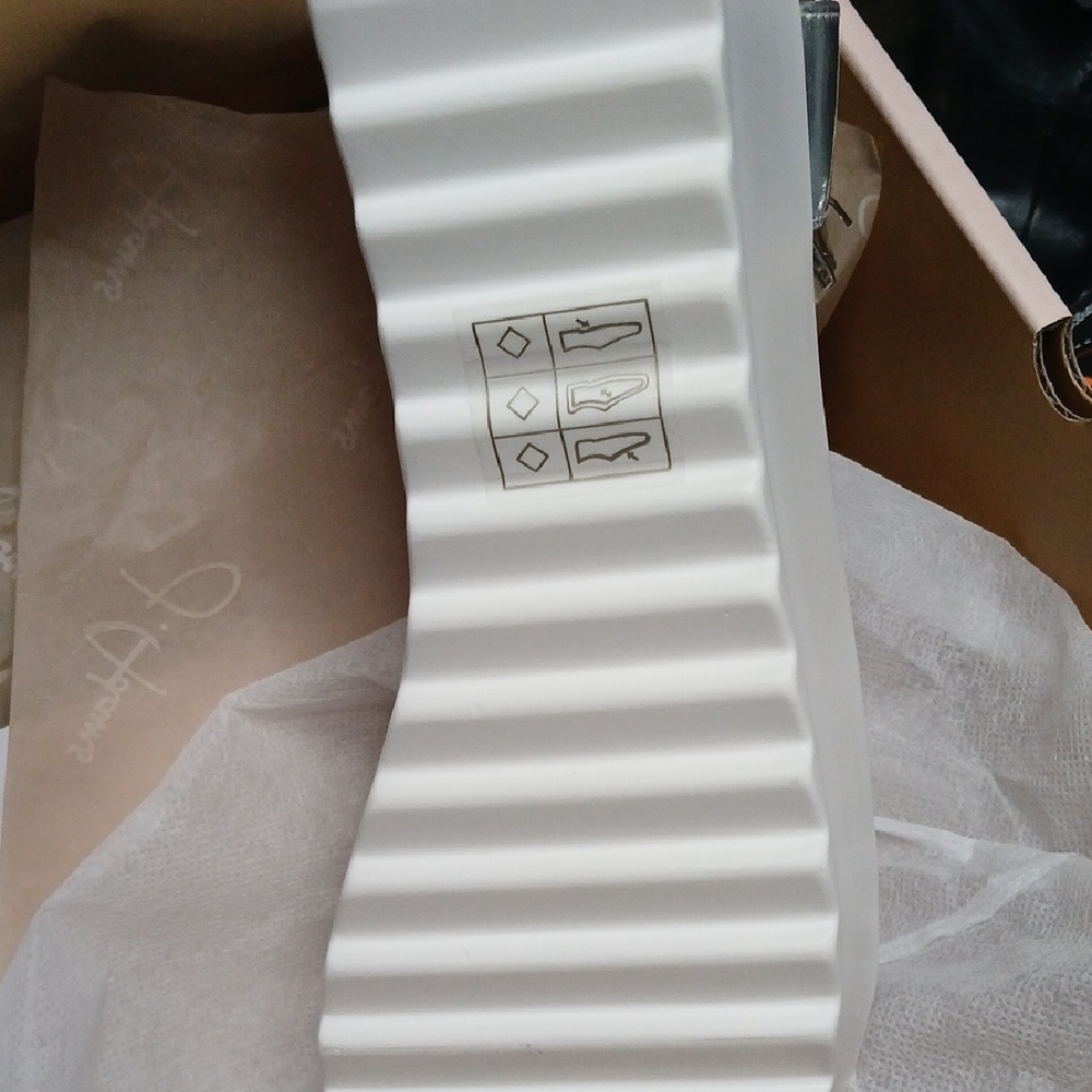 J ADAMS Silver Wedge Sandals - Picture 4 of 9